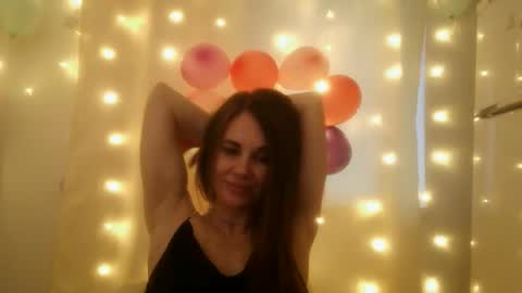 Snapshot of luciemack chatting on 02-13-26, 04:30 LucieMack online show from 02-13-26, 04:30