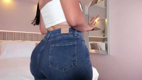 lucie online show from 02-16-26, 05:20