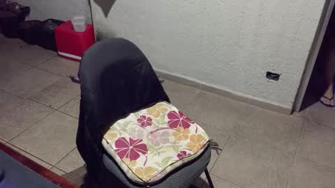 Snapshot of lucifer_curious chatting on 10-18-25, 07:09 lucifer_curious online show from 10-18-25, 07:09