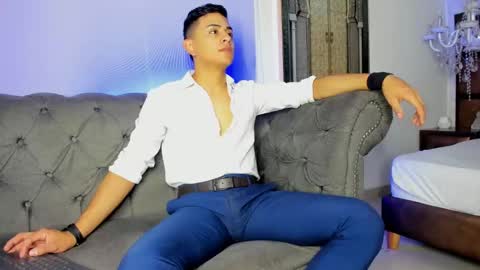 Snapshot of lucii_fer_ chatting on 01-15-25, 11:00 Leo online show from 01-15-25, 11:00
