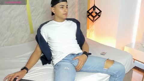 Snapshot of lucii_fer_ chatting on 01-16-25, 02:08 Leo online show from 01-16-25, 02:08