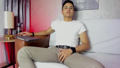 Snapshot of lucii_fer_ chatting on 02-20-25, 11:20 Leo online show from 02-20-25, 11:20