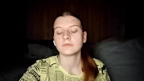 Monika online show from 10-28-25, 09:06