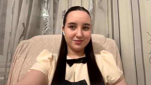 Snapshot of lucindapano chatting on 11-28-25, 10:12 Sofia online show from 11-28-25, 10:12