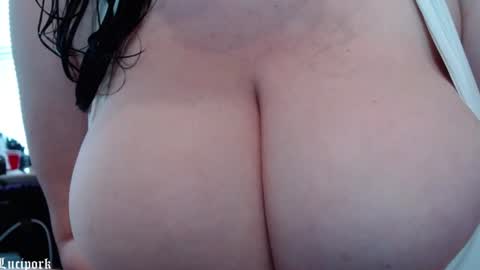 Snapshot of lucipork chatting on 06-27-26, 06:46 Lucipork online show from 06-27-26, 06:46