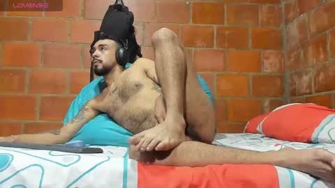 Snapshot of luck_andrew chatting on 01-12-26, 02:33 luck_andrew online show from 01-12-26, 02:33