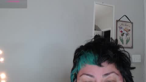 Snapshot of lucklucybbw chatting on 02-16-26, 01:13 lucklucybbw online show from 02-16-26, 01:13