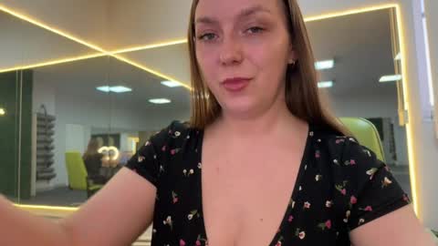 lucky_foryou_baby online show from 04-11-26, 10:19