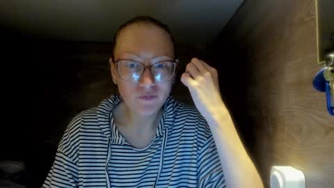 lucky_licky20 online show from 01-28-25, 04:08