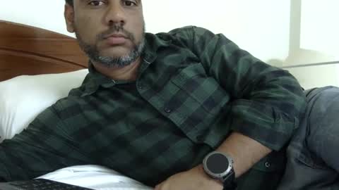 Snapshot of luckyfinalone chatting on 10-10-25, 09:58 luckyfinalone online show from 10-10-25, 09:58