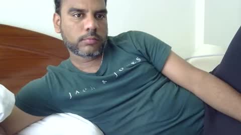 Snapshot of luckyfinalone chatting on 10-12-25, 06:07 luckyfinalone online show from 10-12-25, 06:07