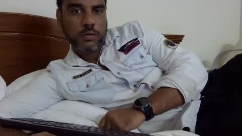 Snapshot of luckyfinalone chatting on 10-15-25, 09:59 luckyfinalone online show from 10-15-25, 09:59