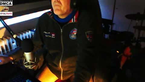 Snapshot of luckyfreak1 chatting on 03-01-25, 07:59 call me Stefan online show from 03-01-25, 07:59