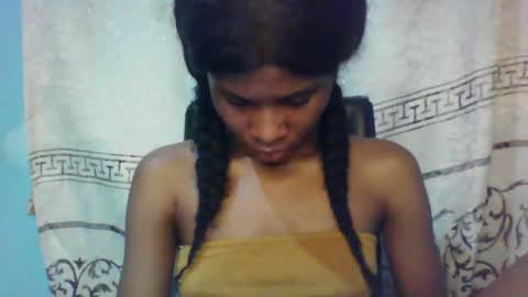 Snapshot of luckymadequeen chatting on 01-26-25, 11:50 Gloria online show from 01-26-25, 11:50