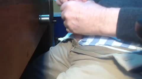 Snapshot of luckypirateboy chatting on 12-30-24, 02:40 BIG Daddy cock. Tips make it harder online show from 12-30-24, 02:40