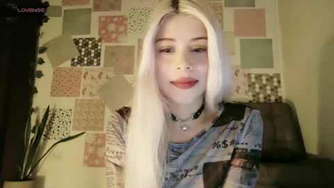 luckysapphire777 online show from 08-05-26, 12:19