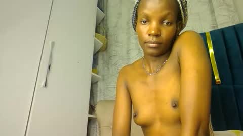 Snapshot of luckyy003 chatting on 11-18-25, 11:15 brielle online show from 11-18-25, 11:15