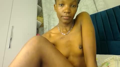 Snapshot of luckyy003 chatting on 12-03-25, 07:23 brielle online show from 12-03-25, 07:23