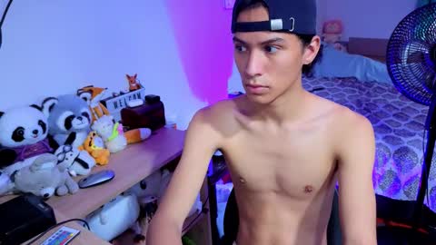 Lu Independent Model online show from 09-20-25, 10:33