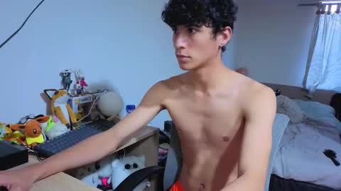 Lu Independent Model online show from 01-13-26, 10:26