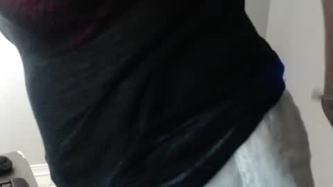 Snapshot of lucy_0000 chatting on 10-25-25, 11:32 lucy_0000 online show from 10-25-25, 11:32