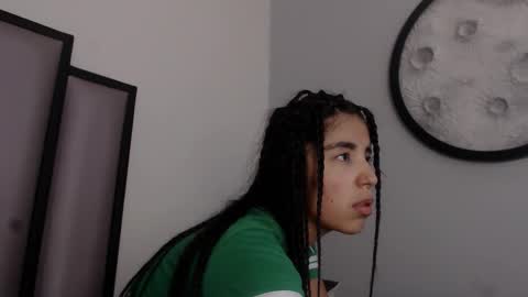   online show from 12-05-25, 05:27