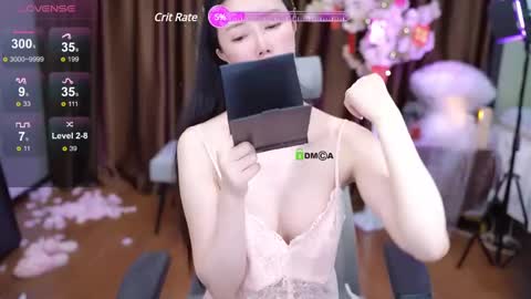 Lucy online show from 02-14-25, 01:45