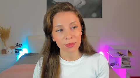 Snapshot of lucy__ray chatting on 02-28-25, 12:32 lucy__ray online show from 02-28-25, 12:32