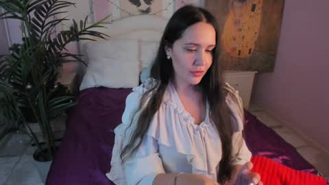 Laura online show from 12-21-24, 09:15