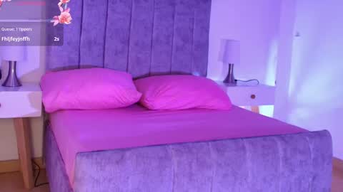 lucy online show from 04-29-26, 03:43