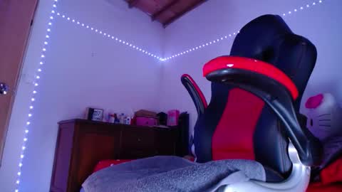 lucy online show from 09-14-25, 11:04