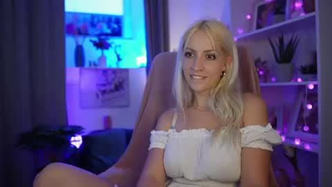 Cutie Lucy online show from 06-26-26, 06:34
