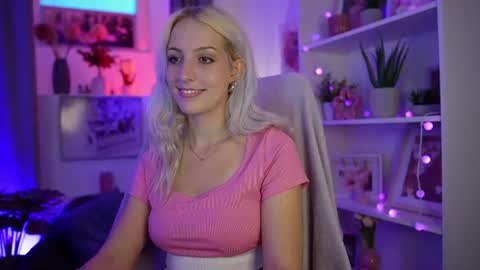 Cutie Lucy online show from 08-07-26, 05:59