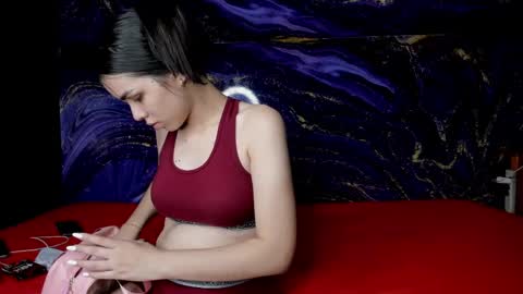 Snapshot of lucy_doll69 chatting on 05-19-26, 12:38 lucy_doll69 online show from 05-19-26, 12:38