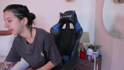 Your Lucy online show from 10-06-25, 04:32