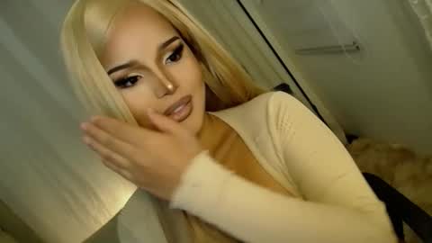    MONA    online show from 10-13-25, 08:14