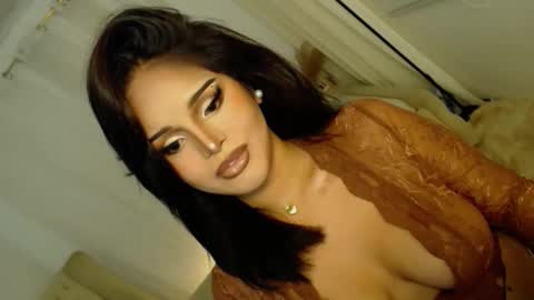    MONA    online show from 10-14-25, 06:31