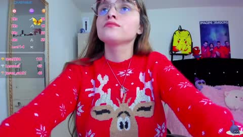 Snapshot of lucy_hess_ chatting on 12-13-24, 12:42 Lucy online show from 12-13-24, 12:42