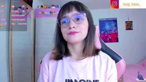 Snapshot of lucy_hess_ chatting on 01-07-26, 07:16 Lucy online show from 01-07-26, 07:16