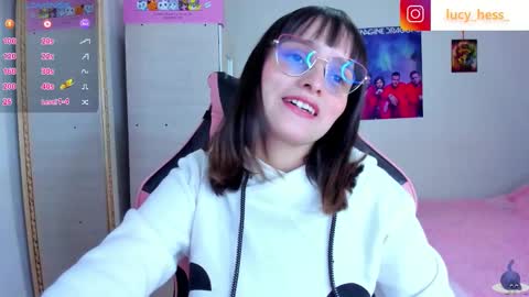 Snapshot of lucy_hess_ chatting on 02-16-26, 09:00 Lucy online show from 02-16-26, 09:00