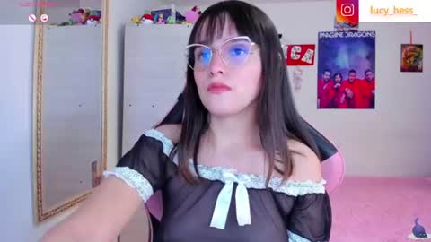 Snapshot of lucy_hess_ chatting on 06-26-26, 04:55 Lucy online show from 06-26-26, 04:55