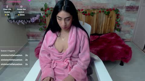Snapshot of lucy_joi chatting on 12-17-24, 06:45 Luciana online show from 12-17-24, 06:45