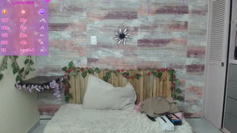 Snapshot of lucy_joi chatting on 01-09-25, 06:59 Luciana online show from 01-09-25, 06:59
