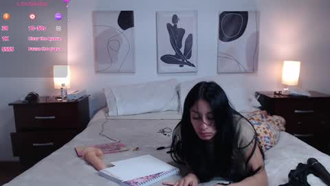 Snapshot of lucy_joi chatting on 01-24-25, 09:06 Luciana online show from 01-24-25, 09:06