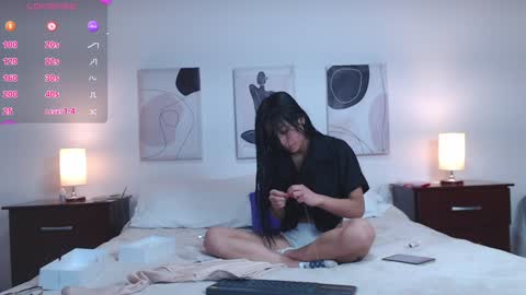 Snapshot of lucy_joi chatting on 01-26-25, 06:17 Luciana online show from 01-26-25, 06:17