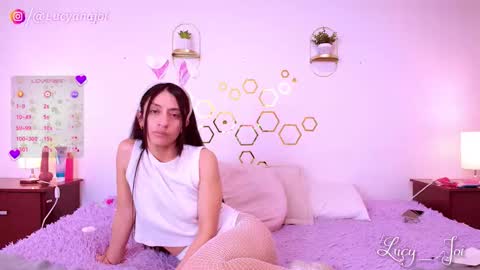 Snapshot of lucy_joi chatting on 10-07-25, 02:09 Luciana online show from 10-07-25, 02:09