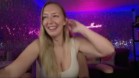 lucyallen4201 online show from 07-25-26, 12:31