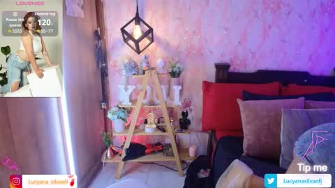 Snapshot of lucyanasilva chatting on 09-10-25, 12:05 Lucyana Silva online show from 09-10-25, 12:05