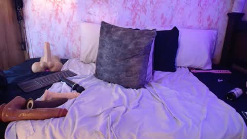 Snapshot of lucyanasilva chatting on 09-27-25, 05:07 Lucyana Silva online show from 09-27-25, 05:07