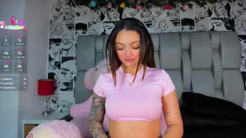 Snapshot of lucyrosse_ chatting on 01-12-26, 11:59 Lucy online show from 01-12-26, 11:59